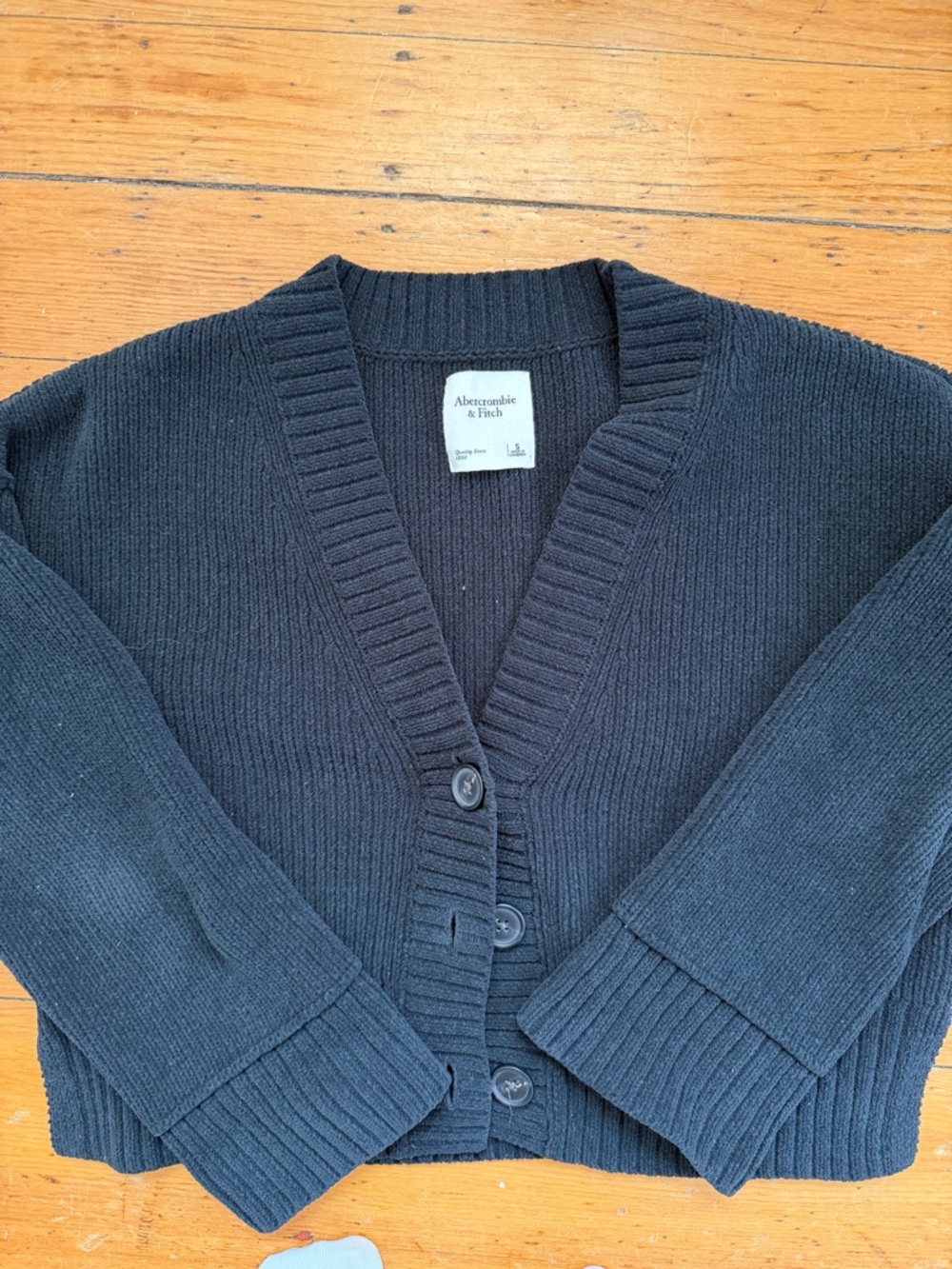 Abercrombie & Fitch Black Ribbed V-Neck Button Cardigan